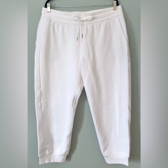 Lululemon Scuba High-Rise Cropped Ankle Jogger Sweatpants in White Size 14 NWOT - Picture 7 of 14